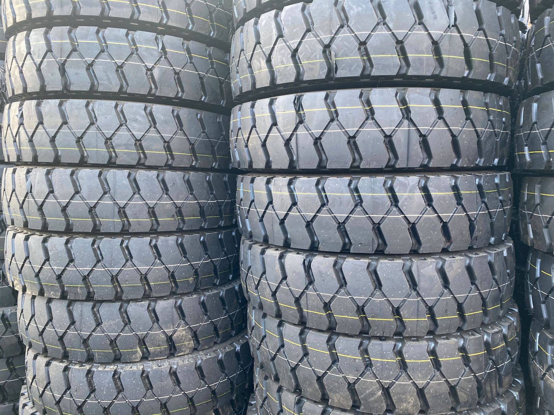 华盛经济型1200r20中花矿山大花 低价 首航kapsen宏丰 车神美泰克