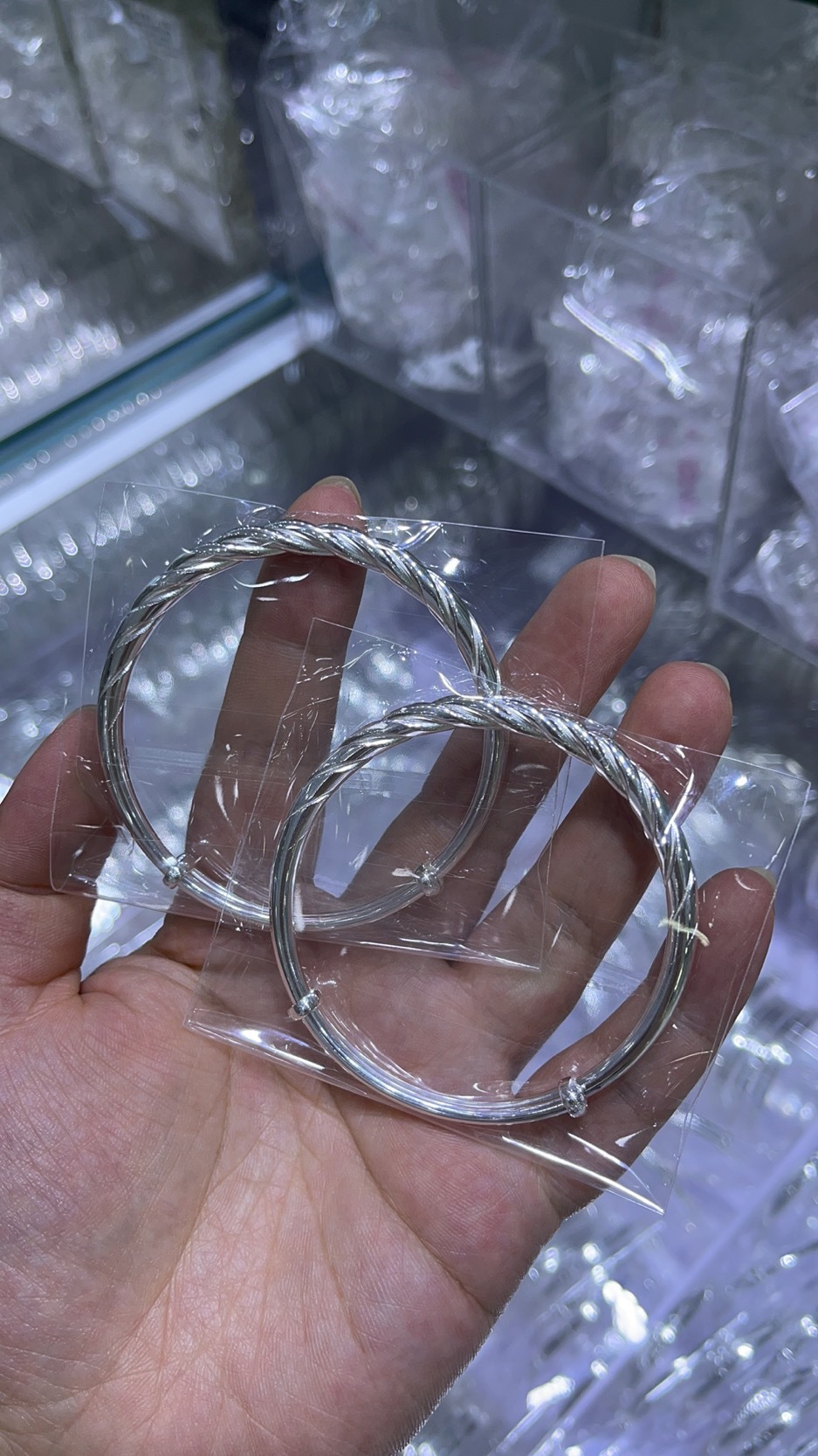 999纯银麻花手镯女简约实心女士银镯子2021新款小众设计足银手环