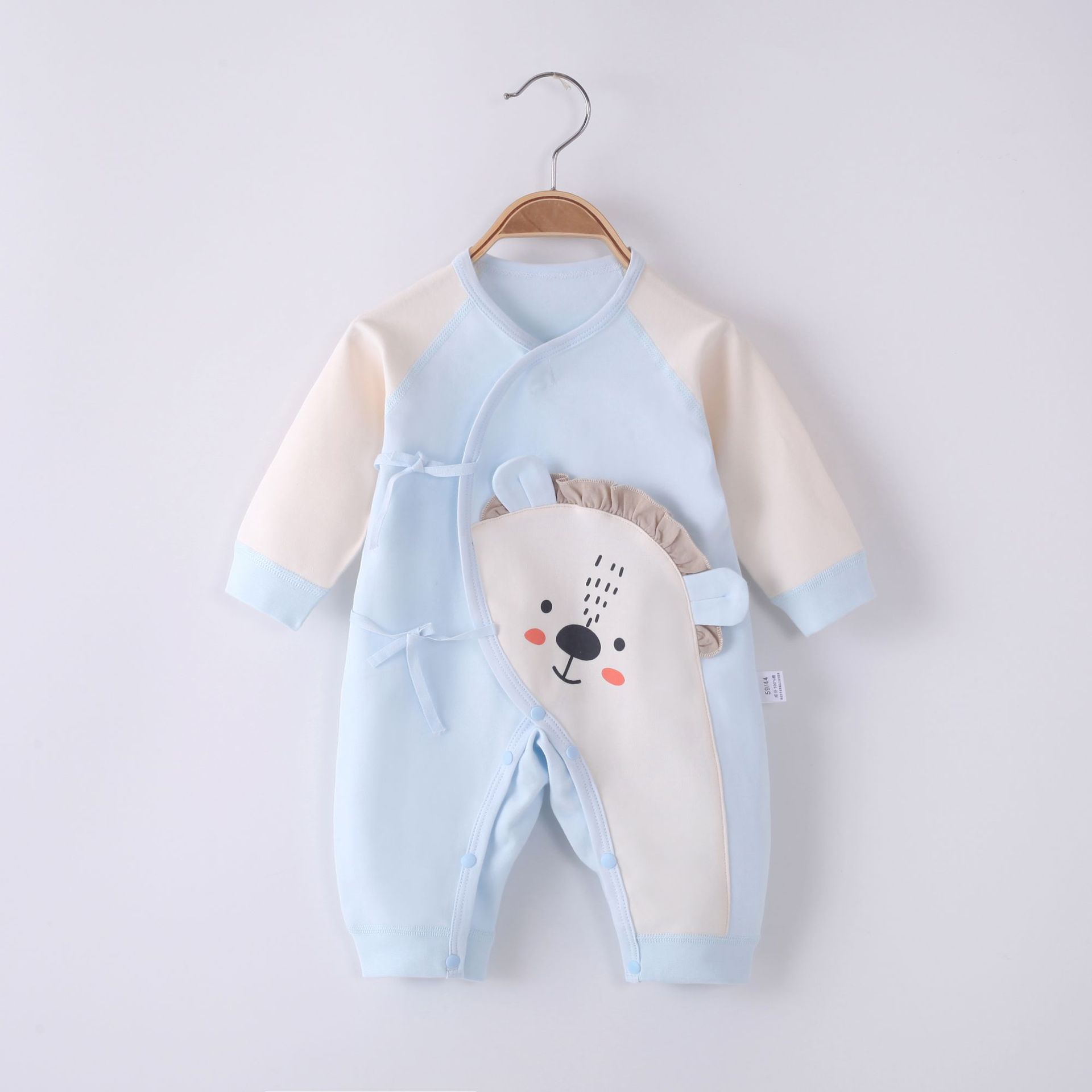 俏乐虎批发四季款偏襟系带纯棉无骨婴儿纯棉和尚服宝宝连体蝴蝶衣