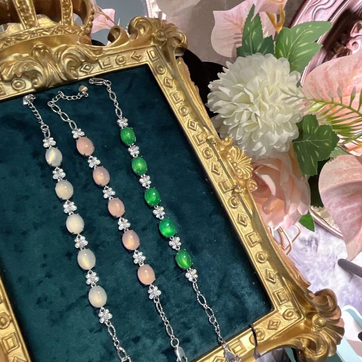 高冰马达加斯加玉髓玉石手链镶嵌镀银直播货源玉石蝴蝶手链-阿里巴巴