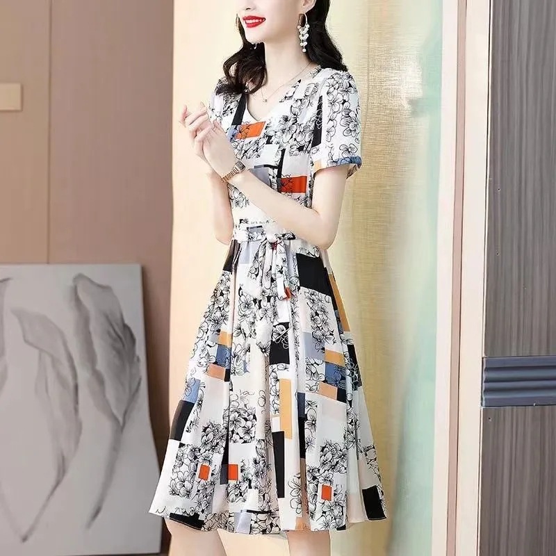 Cross-Border 2023 Summer New Imitation Ice Silk Young Mother Western Style Waist-Slimming Slimming Printed Short Sleeve Dress for Women