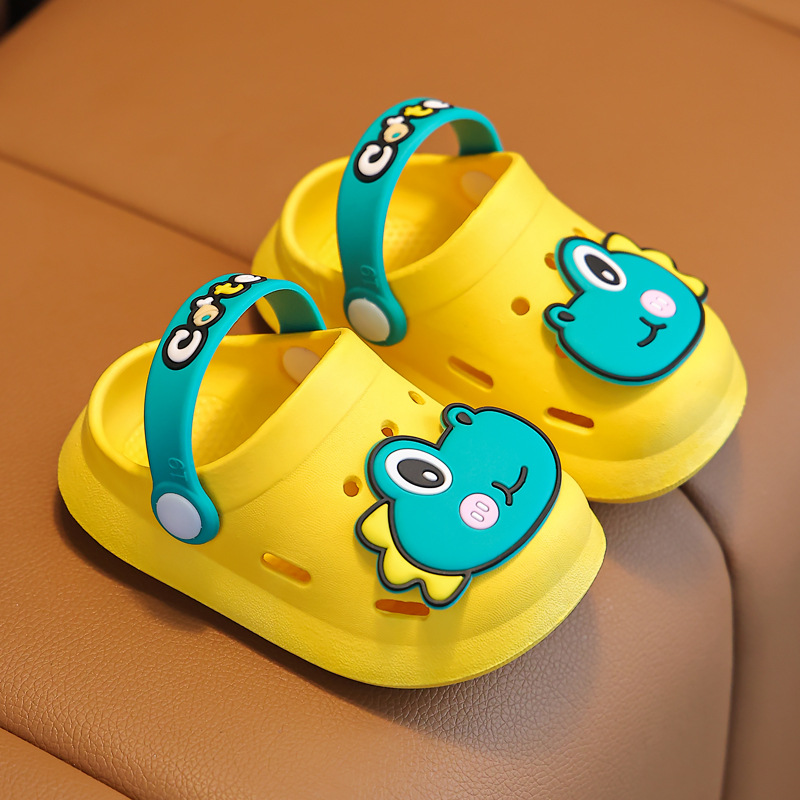 Children's Hole Shoes Boys and Girls Infants Baby Beach Sandals Home Soft Bottom Non-Slip Closed Toe Children's Slippers