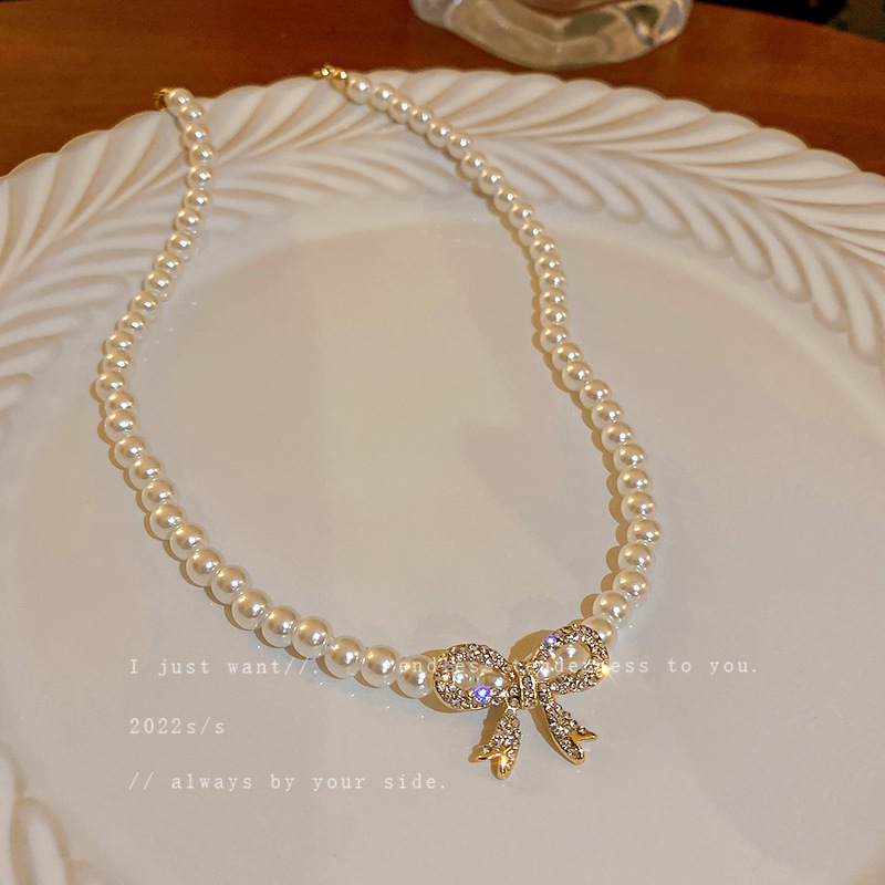 Pearl Diamond Bow Necklace Korean Design Retro Clavicle Chain Neck Chain Online Influencer Refined Ins Necklace Women