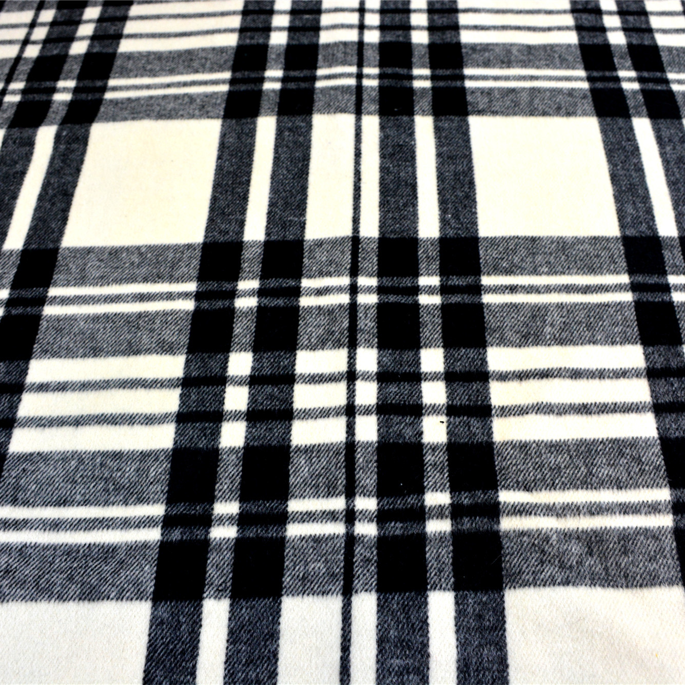 流行时尚黑白格子粗纺毛呢面料 冬款大衣布料zara