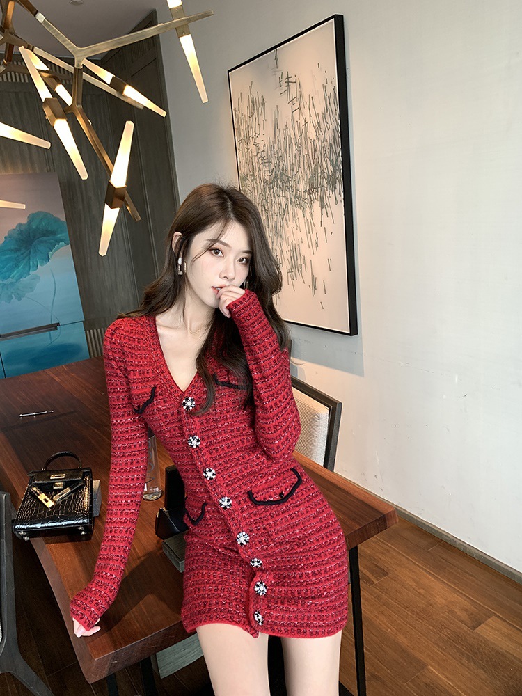 2022年秋冬法式名媛小礼服新年本命年穿搭红色女神范内搭连衣裙子