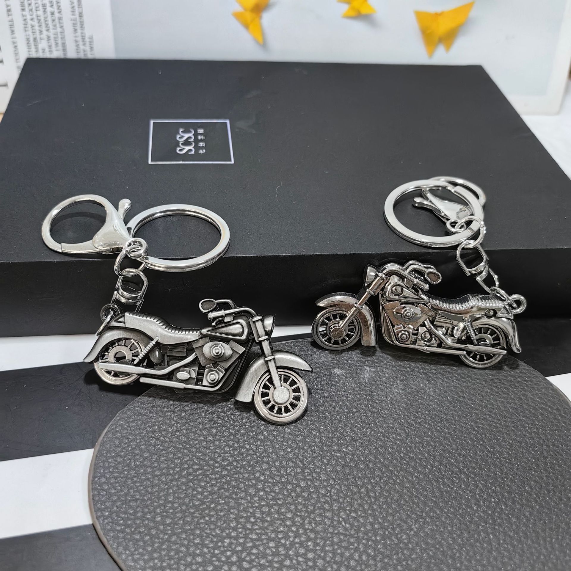 Cross-Border Hot Sale Alloy Motorcycle Keychain Pendant Motorcycle Creative Cool Boys and Girls Personality Key Chain Ornament