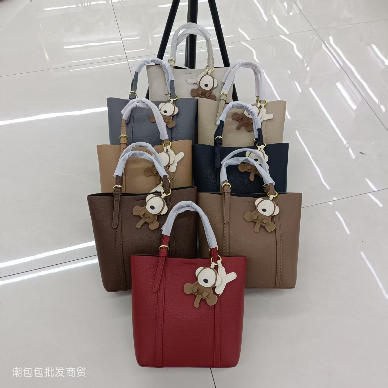 百丽姿女包专柜正品时尚手提包女高级感水桶包轻奢小众单肩斜挎包