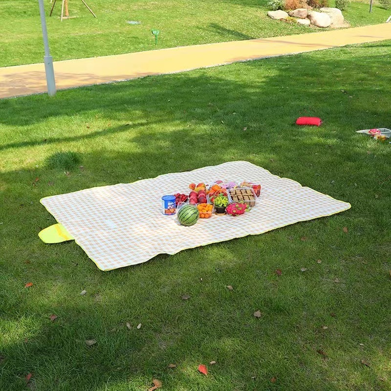 600D Oxford Cloth Thickened Outdoor Picnic Mat Picnic Floor Mat Waterproof Outing Foldable and Portable Moisture-Proof Mat Wholesale