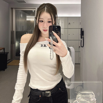 rest&recreation露肩印花长袖打底衫修身休闲显瘦辣妹斜肩上衣