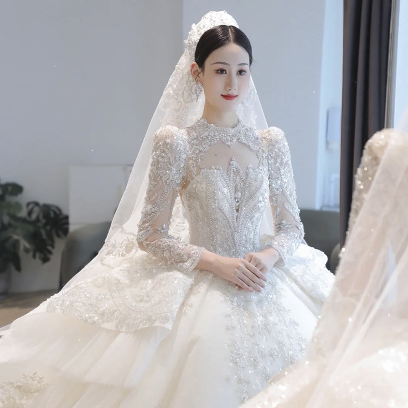 法式出门主婚纱2022新款新娘齐地重工复古轻婚纱大拖尾长袖婚纱