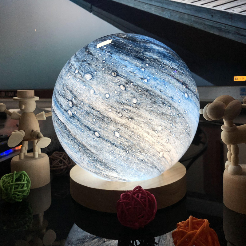星球灯地球灯床头小夜台灯创意女生情人节日礼物网红灯饰一物一拍