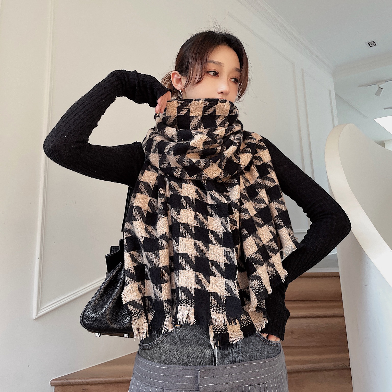 2022 Autumn and Winter New Classic Houndstooth Short Beard Cashmere-like Talma Women's Thickened Warm Scarf Scarf Scarf