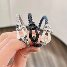 马蹄扣红绳费雷德钢丝绳手链男女玫瑰金本命年情侣款镶钻diy手绳