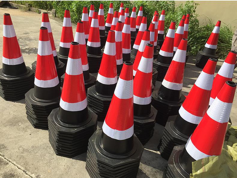 橡胶路锥施工路障锥反光警示锥形胶皮筒pvc塑料耐压橡皮桶雪糕筒