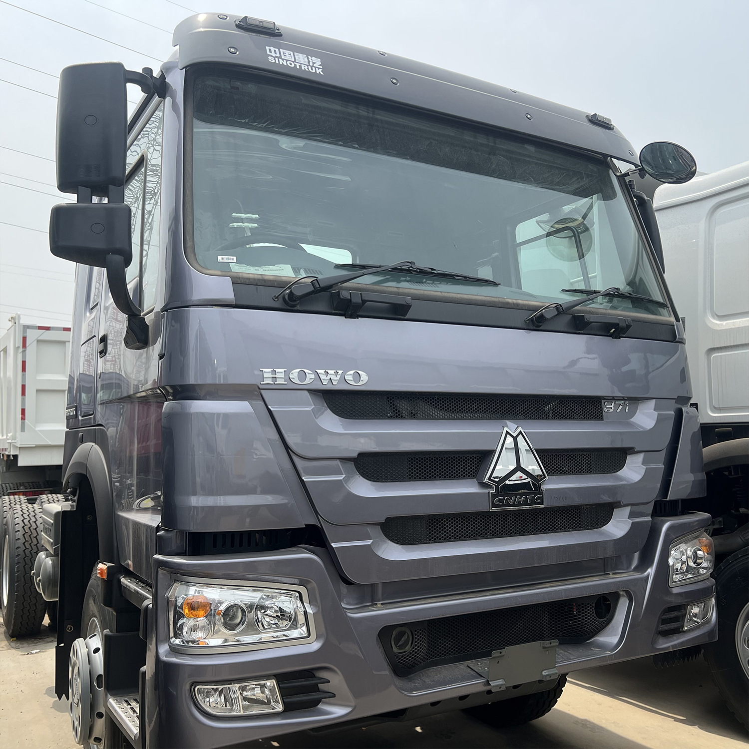 集装箱牵引卡车头出口 6*4拖拉机拖车头 380马力港口码头运输车头