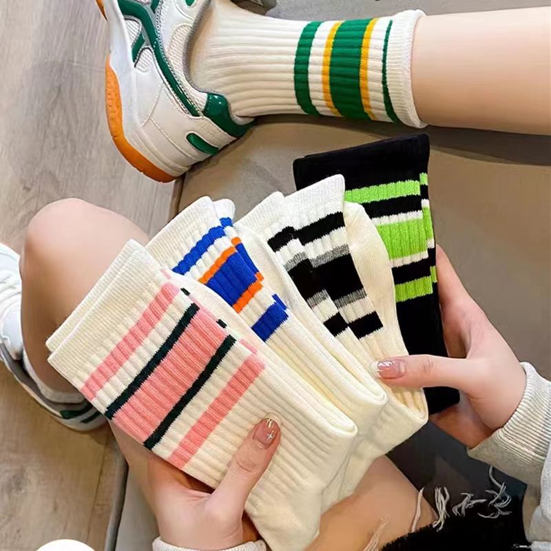 Autumn and Winter Japanese Style Fashionable Women's Striped Long Tube Bunching Socks New Sports All-Matching Autumn and Winter Zhuji Socks