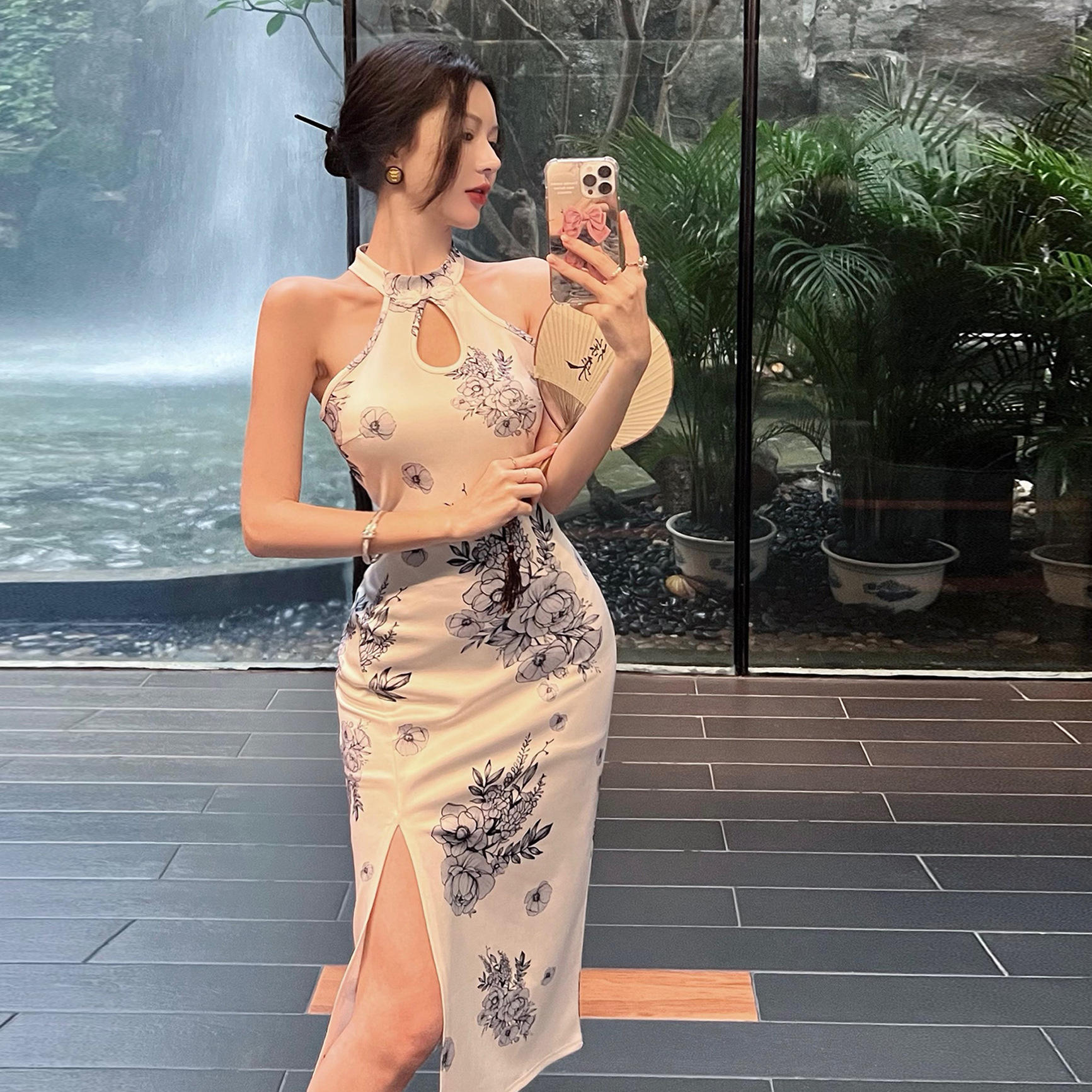 实拍现货~新款复古印花日常可穿中长旗袍镂空开叉无袖连衣裙-阿里巴巴