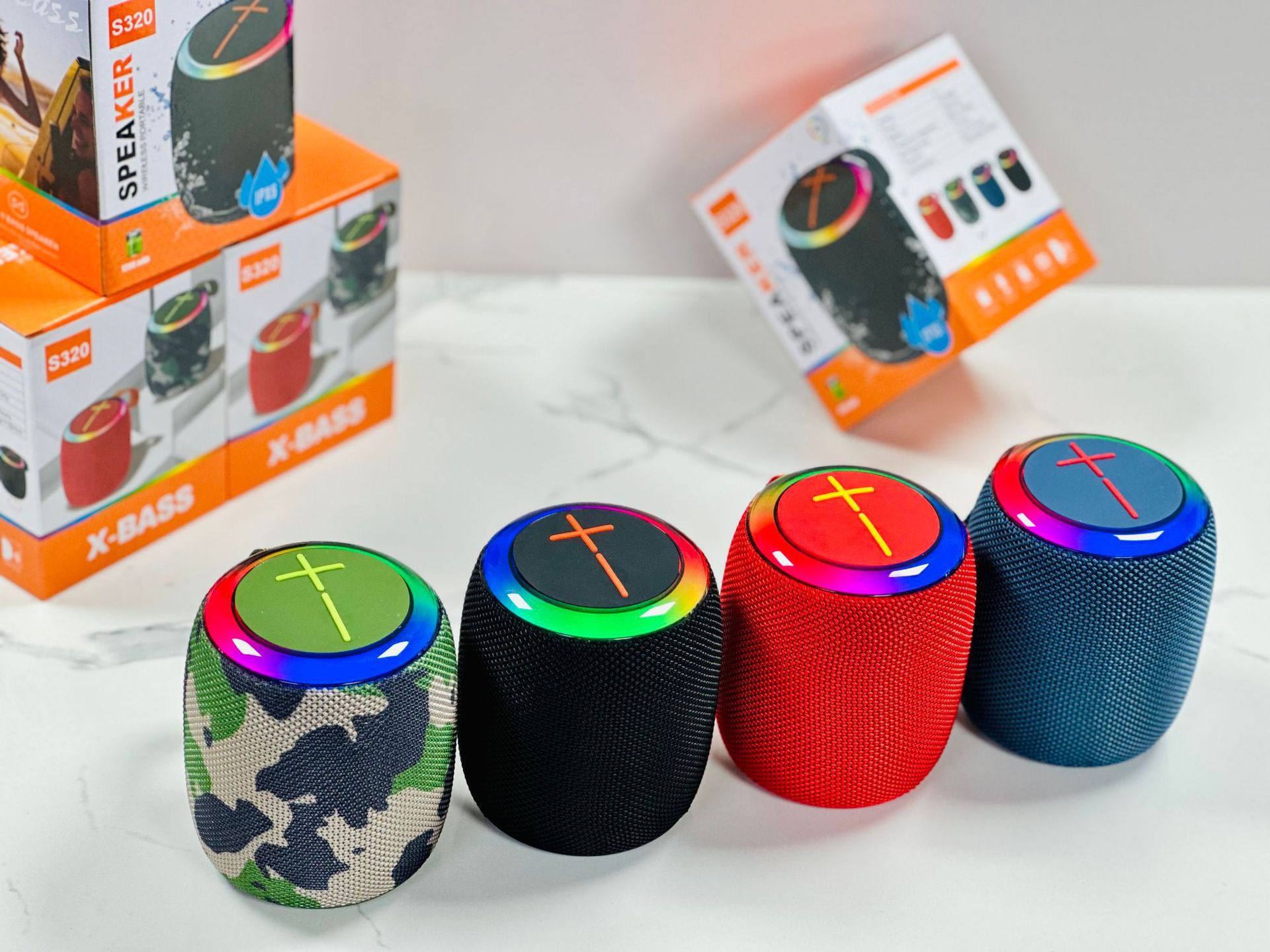 booms320无线蓝牙音箱 迷你低音炮家用户外便携式插卡usb蓝牙音响