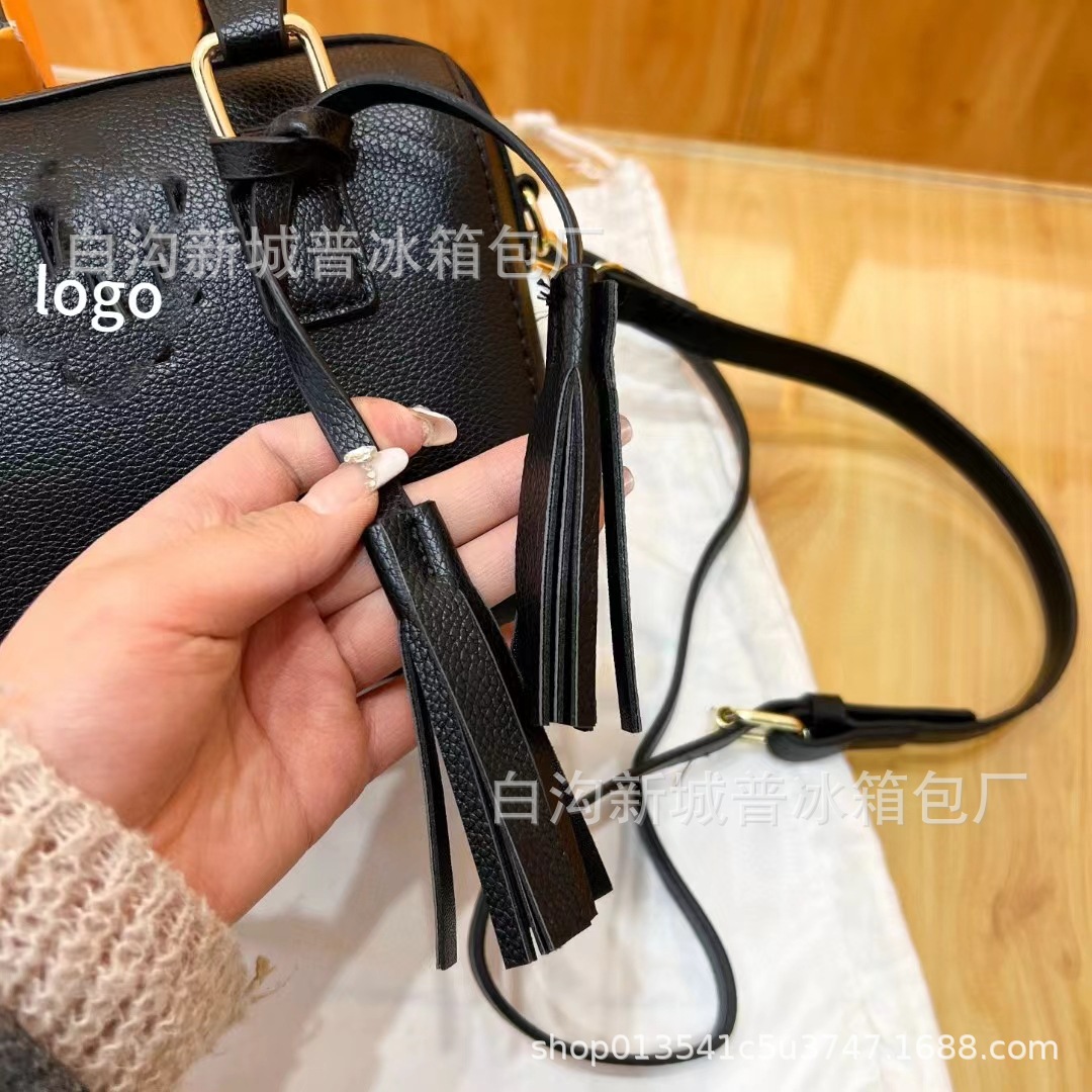 High-End Retro Casual Handbag Bag 2023 New Winter Fashionable All-Match Women Bag Simple Shoulder Crossbody