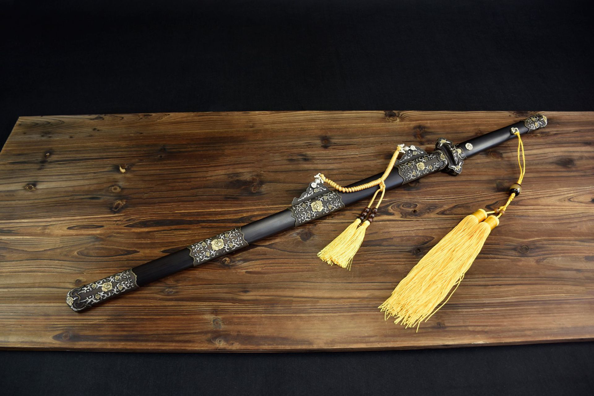 龙泉华影刀剑花纹钢剑宝剑一体牡丹唐剑手工扭转纹硬剑未开刃