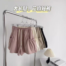 韩系小众设计感高腰松紧腰休闲短裤女褶皱大口袋宽松显瘦显高热裤