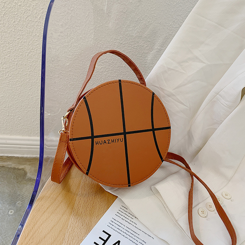2021 New Internet Celebrity Same Style Simple Texture Trendy Messenger Bag Fashion Women's Basketball Shoulder Bag Fashion Women Bags