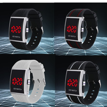 led胶按的多功能电子手表时尚运动二进制男士手表国LED电子手表