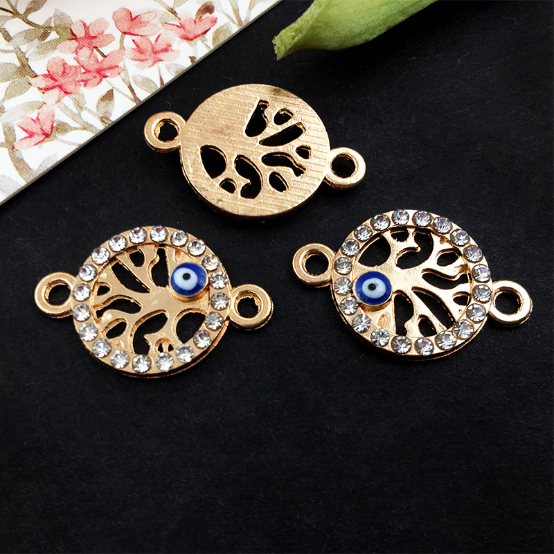 Panjia Cross-Border Foreign Trade Creative Mixed 20 Devil's Eyes Double Hole Connection Starfish Sun Dragonfly Bracelet Small Pendant