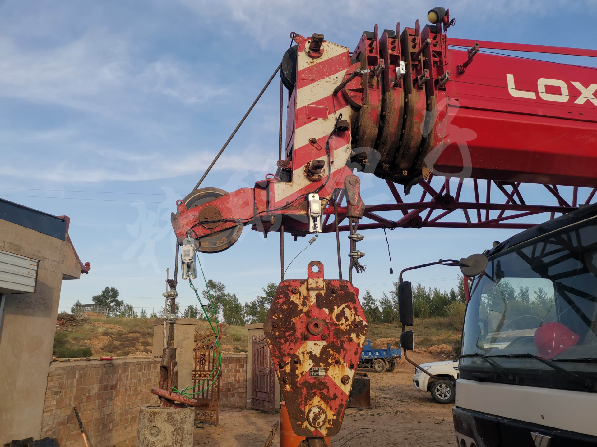 陕西雷萨25t汽车吊-宜昌精联电子科技有限公司