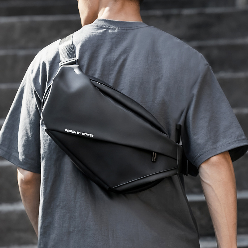 斜挎包男潮牌胸包ins街头跨包包休闲多功能小背包斜背单肩男士包