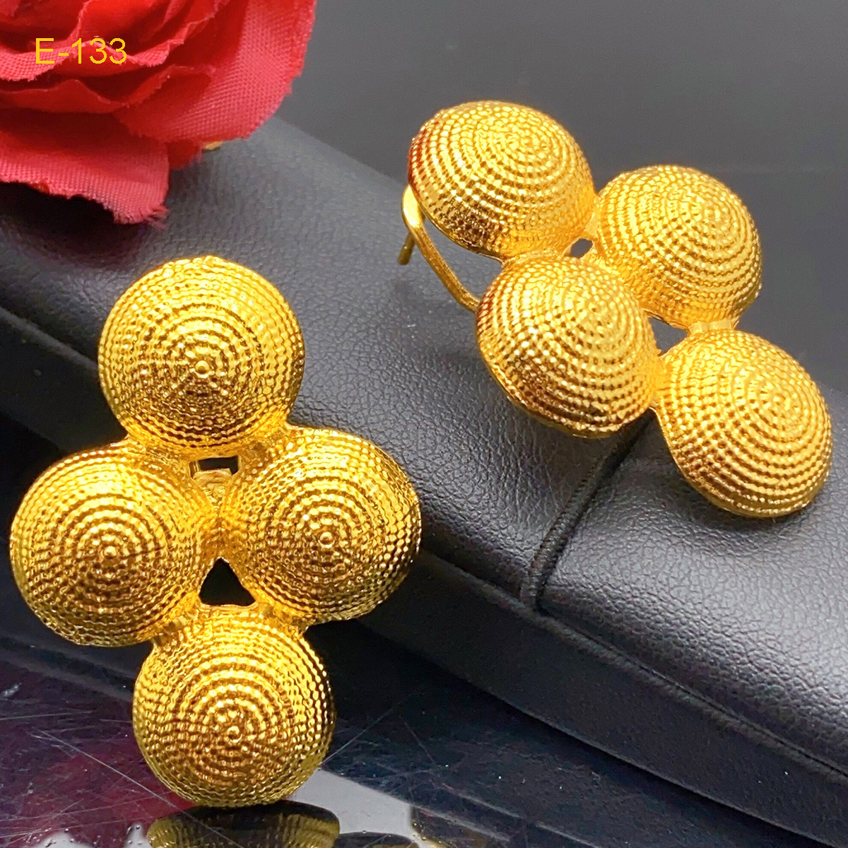 Europe and America Cross Border New Earrings Gold-Plated Alloy Portrait round Brand Earrings Stylish round Ear Studs Manufacturers Earrings