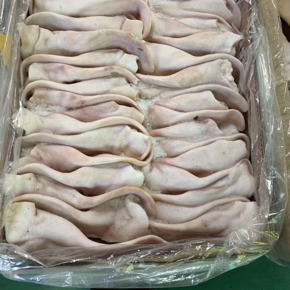 新鲜冷冻猪耳朵 猪耳片 生猪耳毛重20斤干净无毛小耳根卤菜饭店