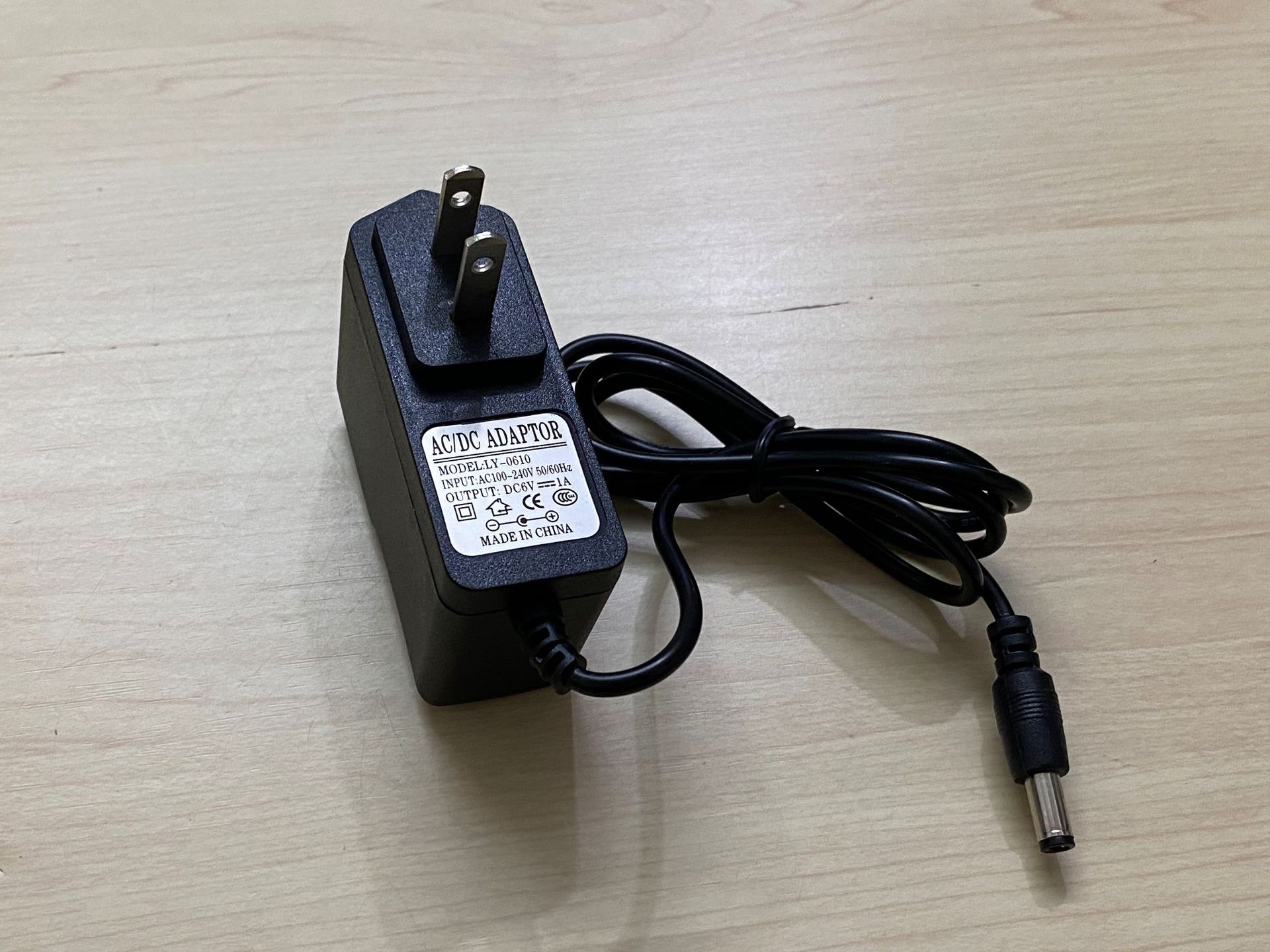 6v电源ac/dc adaptor电源适配器 6v变压器 6v 1a 稳压电源