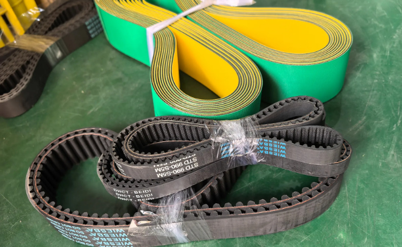 Black rubber ring-shaped toothed transmission belt, synchronous flat belt, arc-toothed trapezoidal tooth wear-resistant triangle synchronous belt