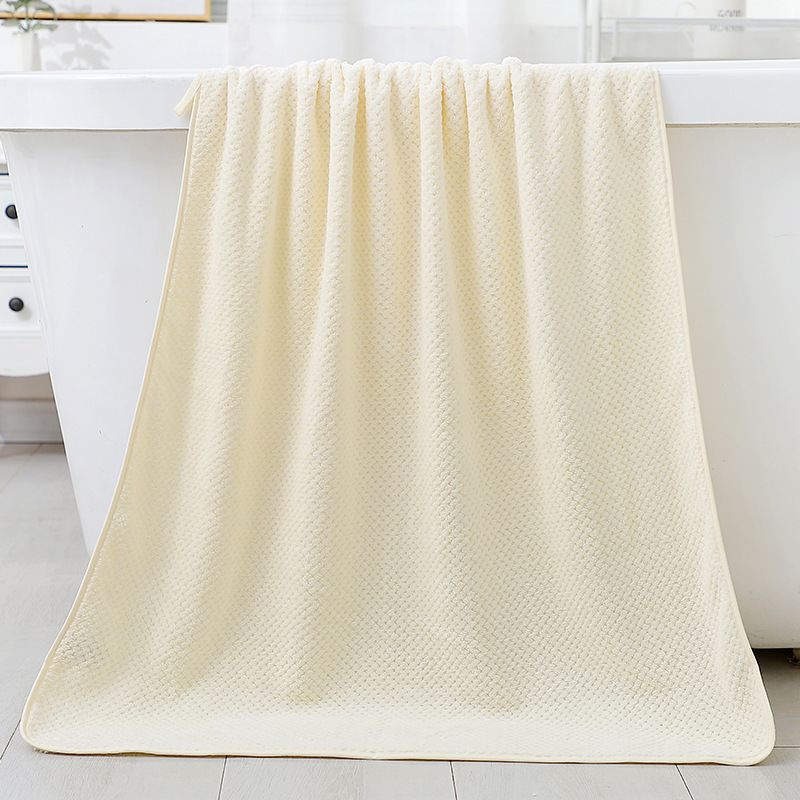 Pineapple Plaid Bath Towel Soft Skin-Friendly Breathable Absorbent Coral Fleece Bath Towel Household Thickened Beach Towel Female Factory Wholesale