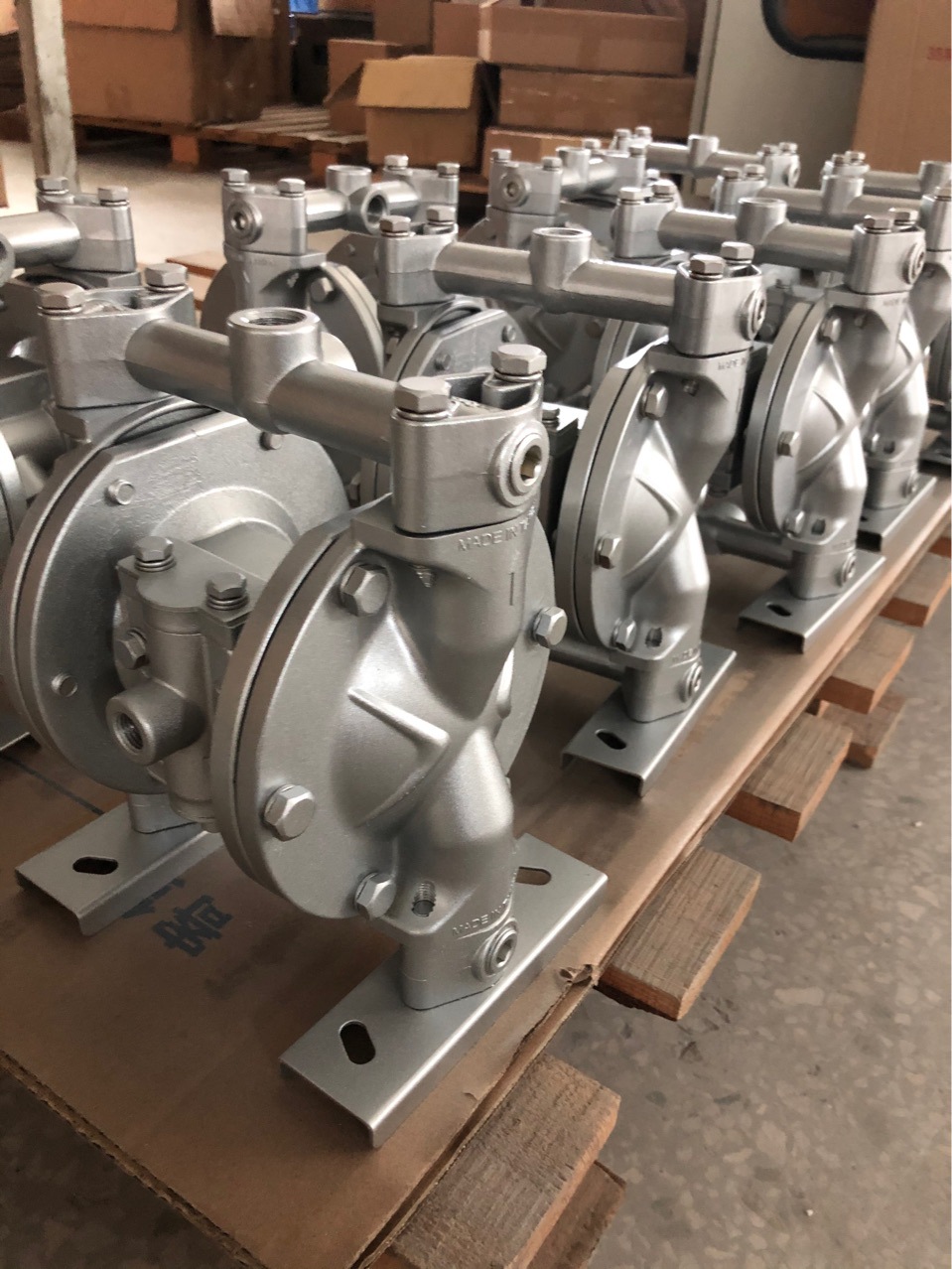 供应台湾三丰隔膜泵/三丰油泵/3/8气动隔膜泵