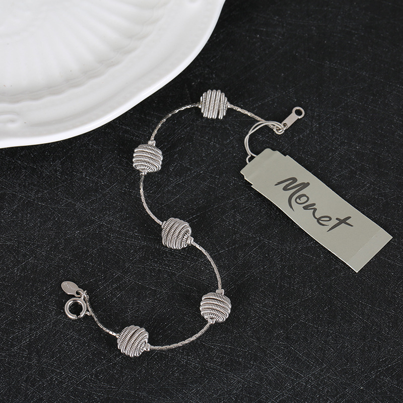 欧美饰品monet银色时尚简约弹簧球百搭小手链女小众设计轻奢手饰