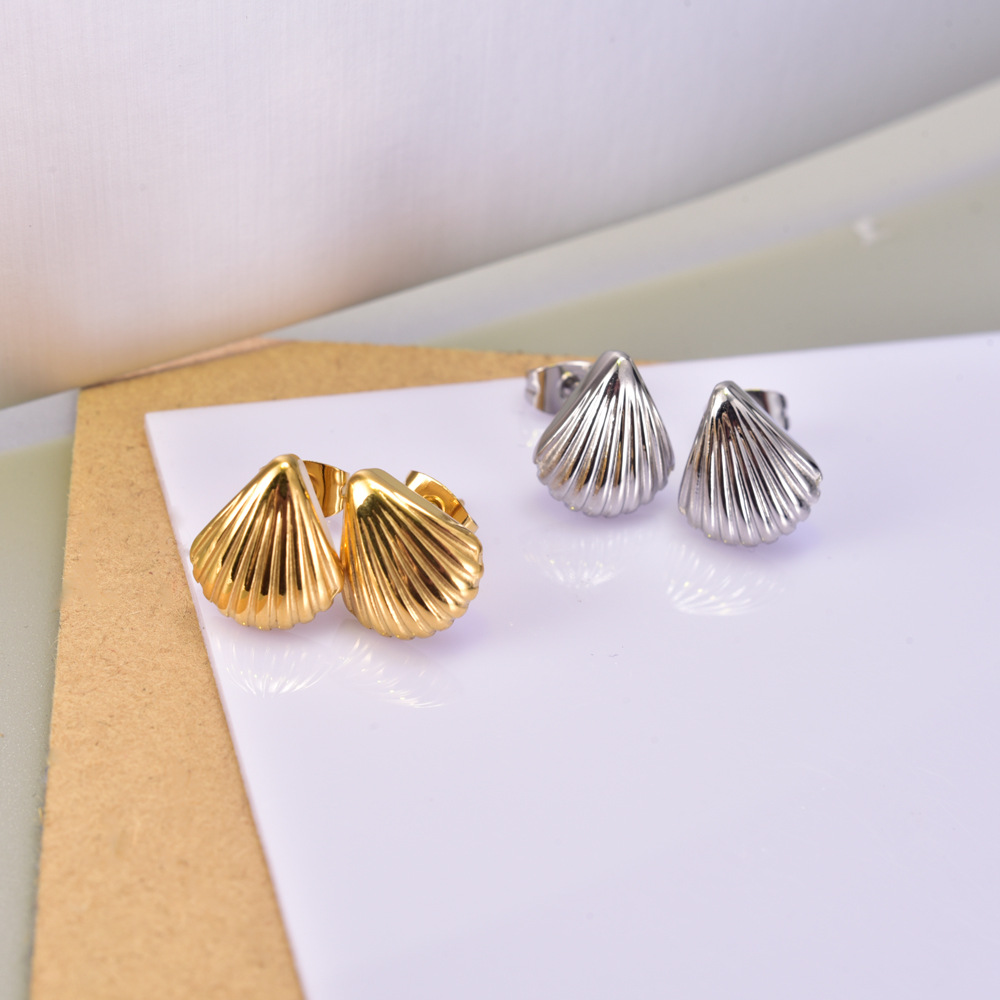 e150批发同款贝壳18k金色耳环 韩国风设计感耳钉复古耳饰气质日常