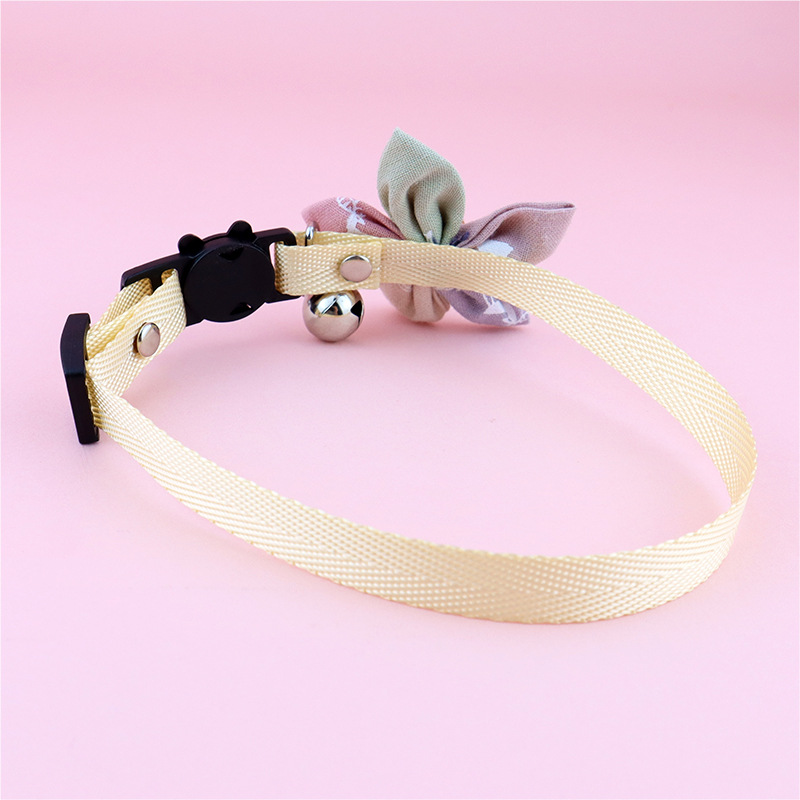 亚马逊跨境宠物项圈批发彩色花朵猫项圈铃铛防窒息可调节猫咪颈圈