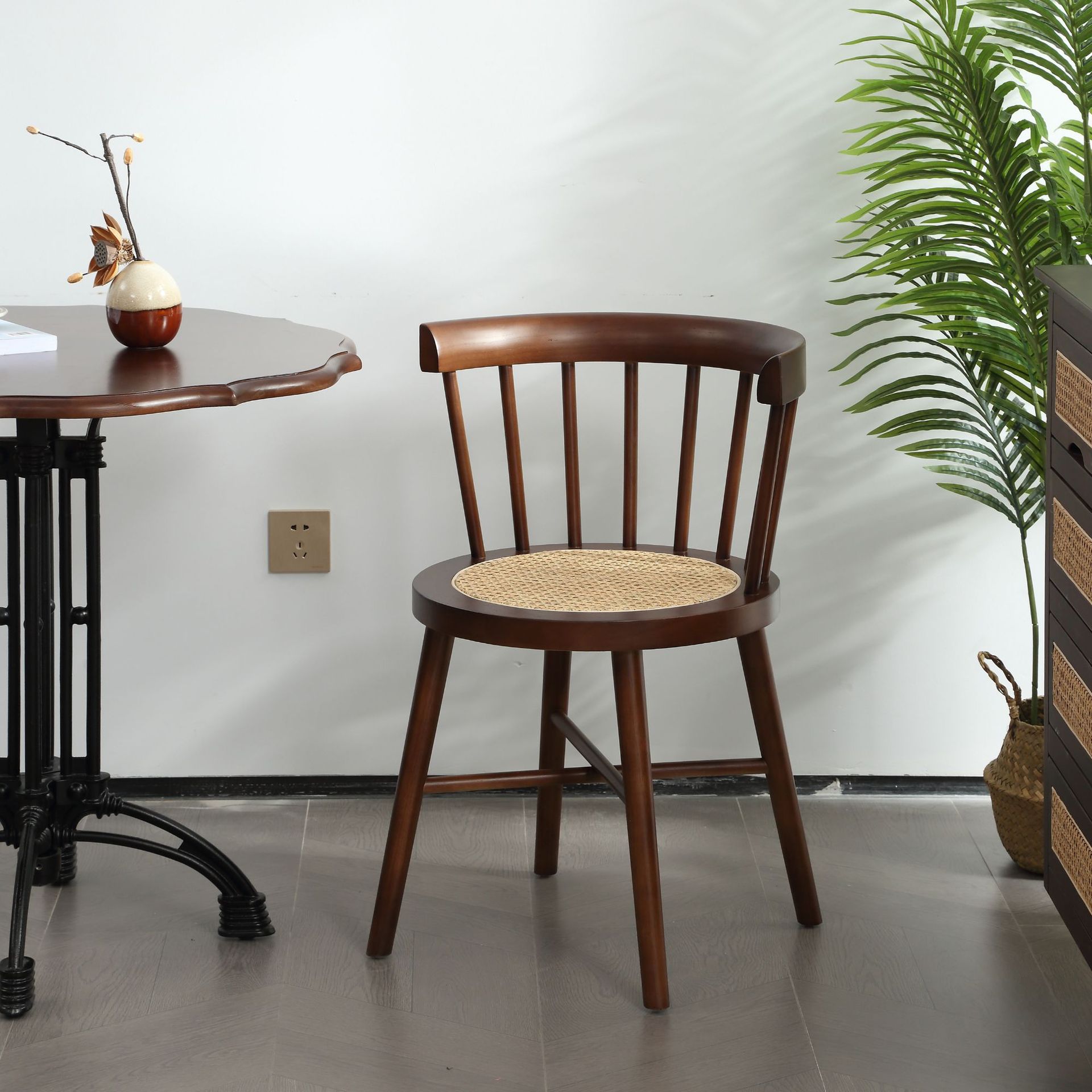 日式实木藤编餐桌椅子家用休闲温莎公主椅复古餐厅奶茶店商用椅子