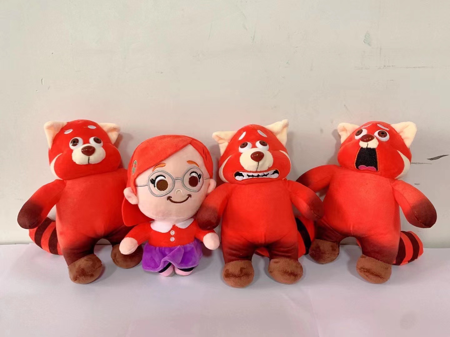 新品青春变形记turning red毛绒公仔红色浣熊公仔玩偶小挂件娃娃