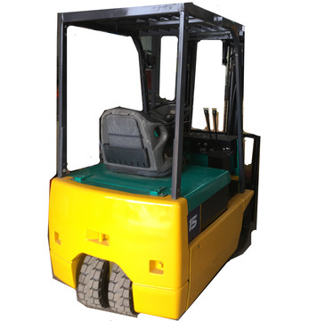 二手1.5吨komatsu叉车 1.5吨三支点平衡重式电动叉车冷库电动叉车