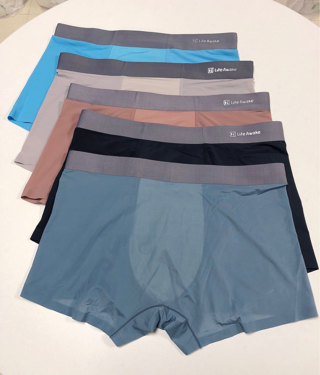 品牌冰丝无痕男士内裤男夏季抑菌裆平角裤衩冰丝感薄四角短裤头