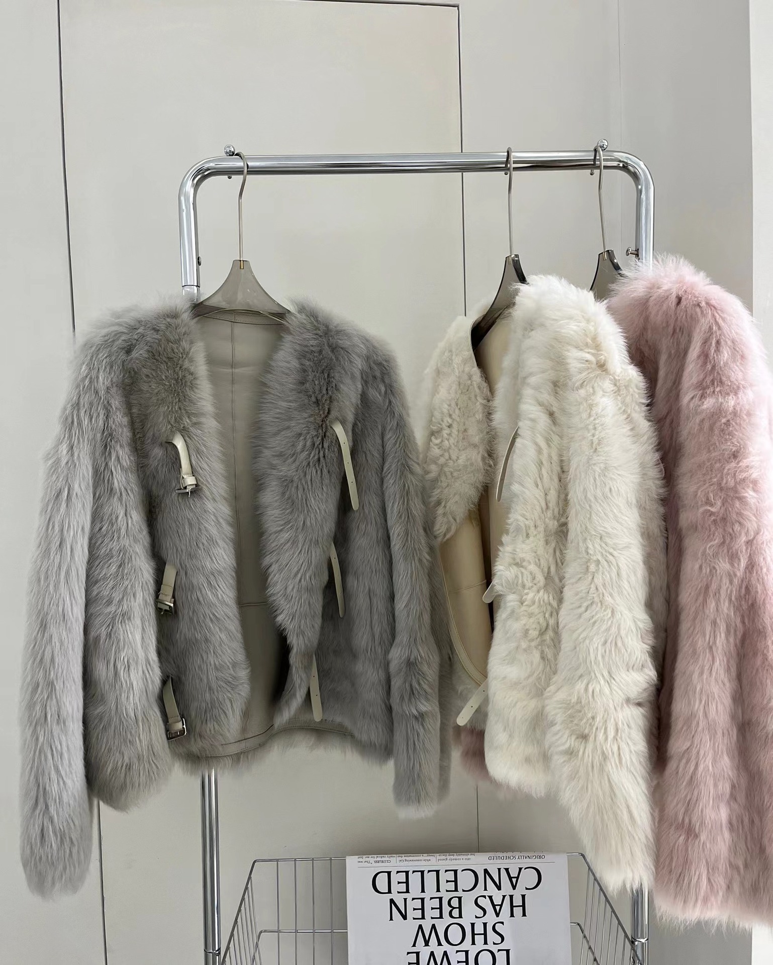 托斯卡纳羊毛皮毛一体皮草名媛甜美风短款外套女2022年秋冬新款