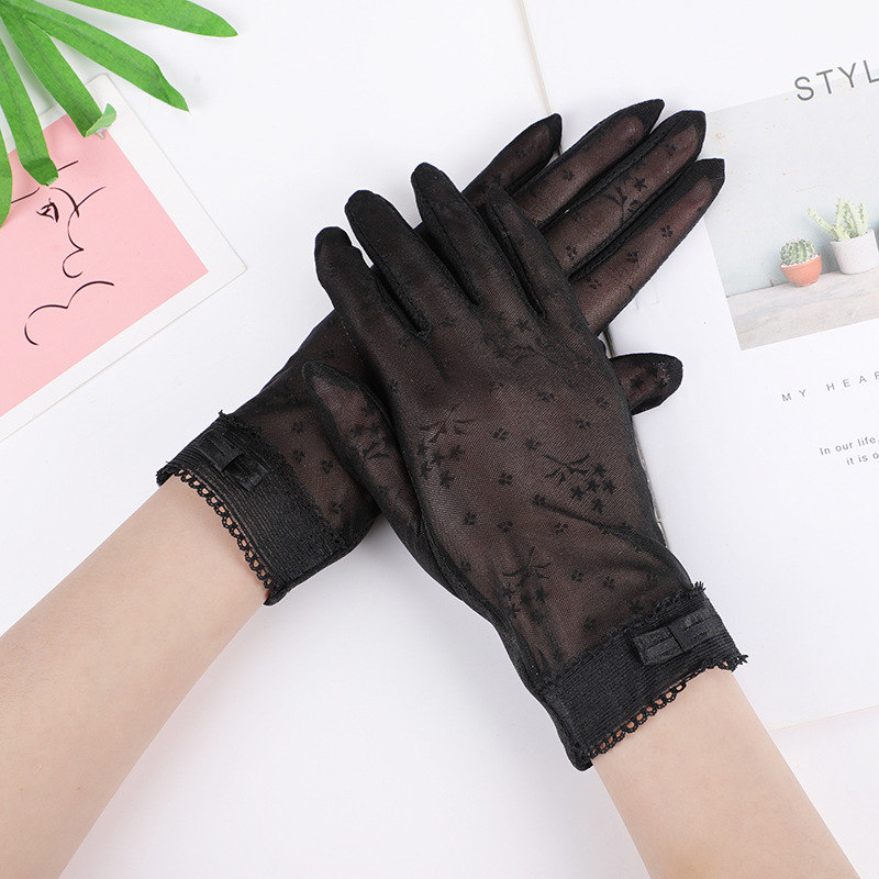 Spring and Summer Exquisite Lace Sun Protection Gloves Single Layer & Thin Women's Gloves Elegant Touch Screen Gloves UV Protection Non-Slip Gloves