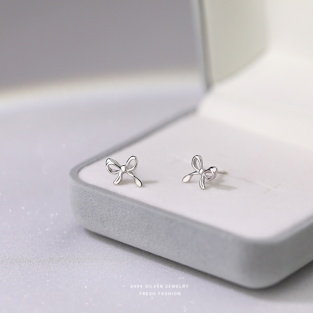 s999 pure silver bow stud earrings women‘s japanese and korean simple design special interest light luxury sense sleeping no need to take off ear-caring earrings