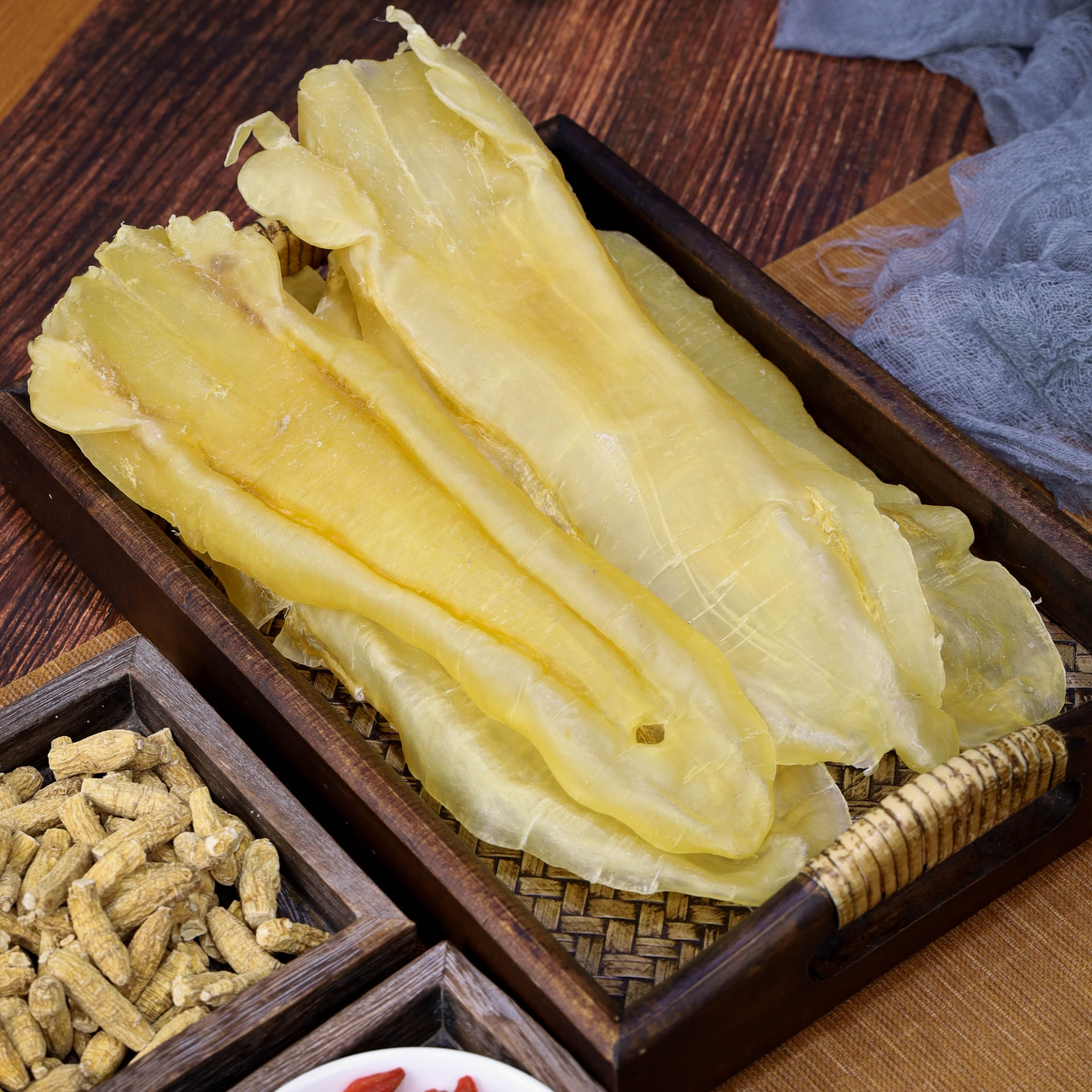 苏里南北海公肚 公鱼胶 鳘鱼肚 高品质鱼胶 干制鱼肚代理微商代发