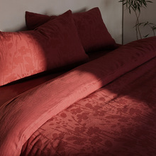 a类复古红色全棉提花四件套纯棉床单被套简约新婚庆结婚床上用品