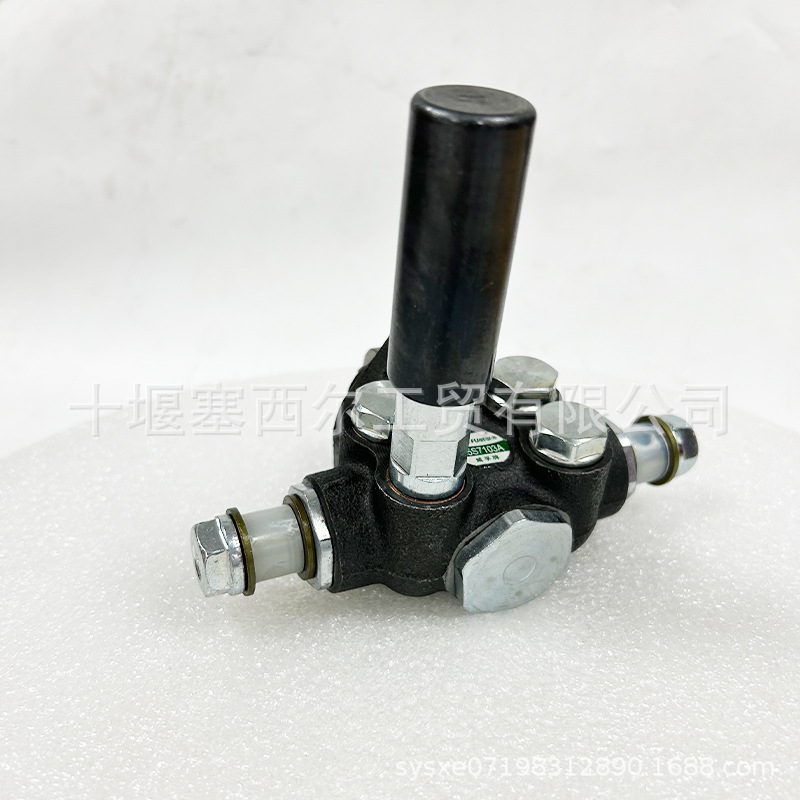 全新高质量工程机械卡车发动机05S7103A 柴油输送泵