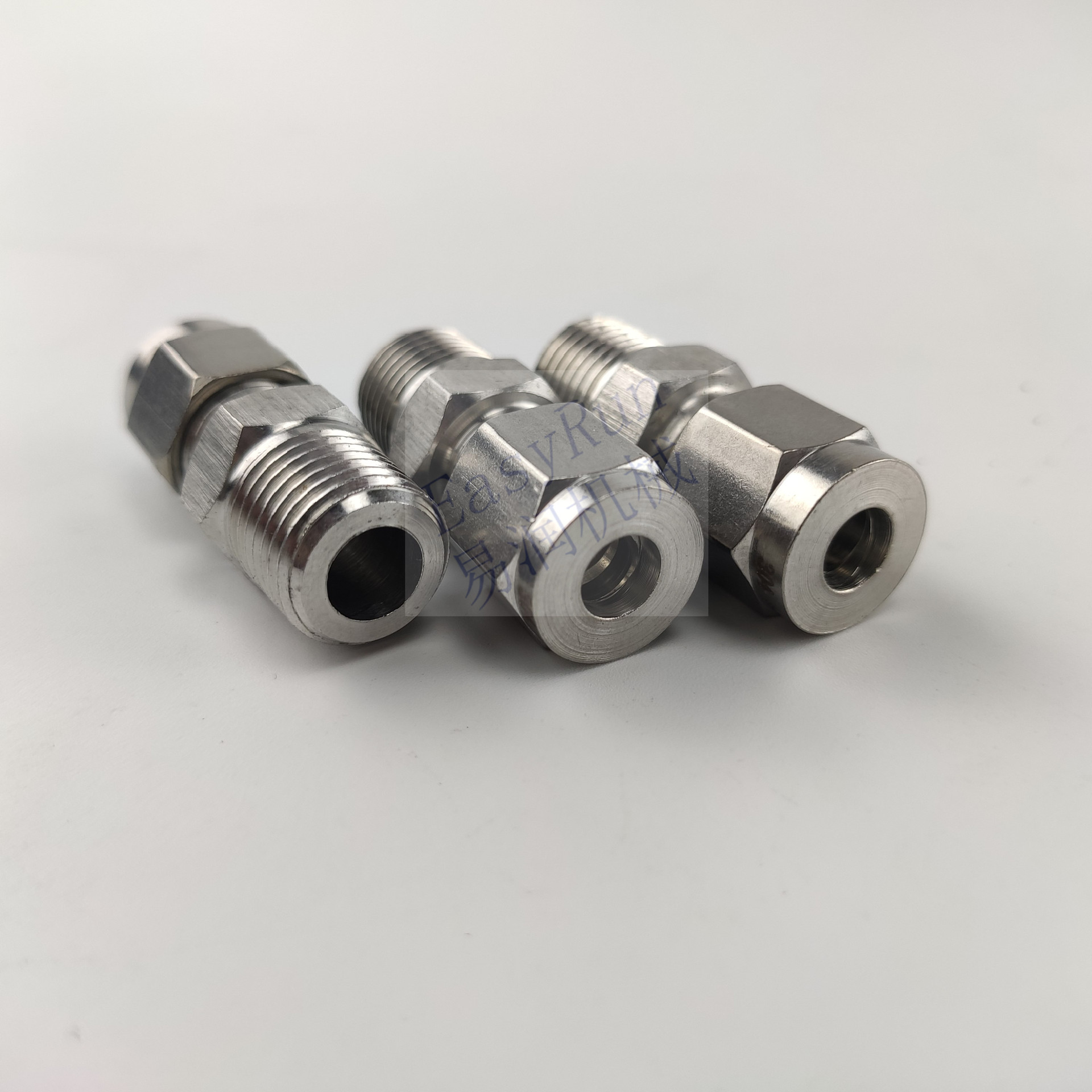 不锈钢油嘴接头直通卡套接头 6mm管螺纹r1/4终端双卡套终端接头